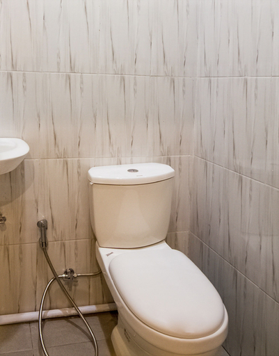 Bathroom 5, Hotel O D'soetta, Malang