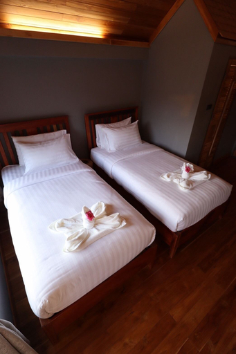 Bedroom 3, Luxury Camp@Green Jungle Park, Chomphet