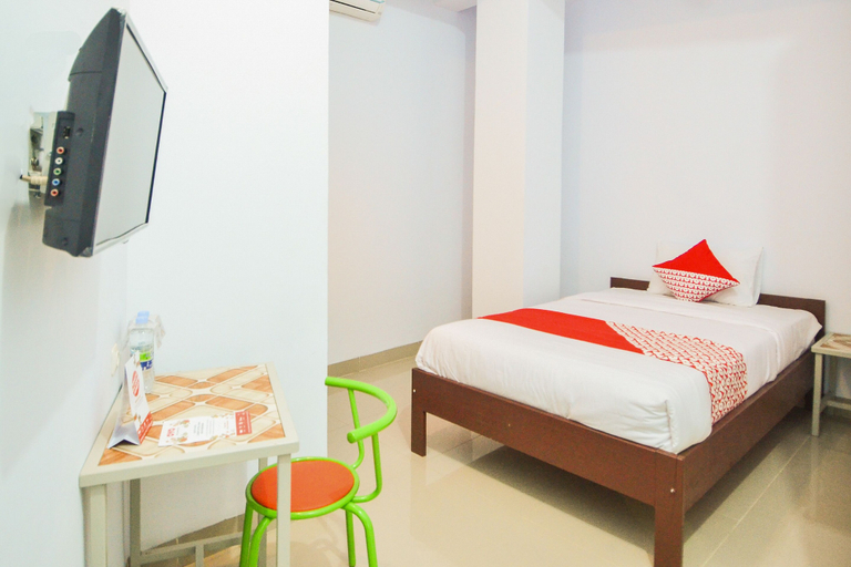Bedroom 1, OYO 791 Tanah Tinggi Guest House, Ambon