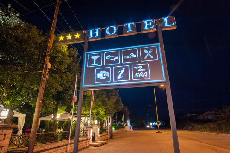 Exterior & Views 2, Krikonis Hotel, Epirus