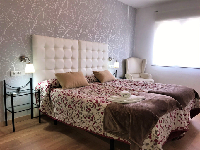Bedroom 4, Apartamentos Rondaluz, Málaga