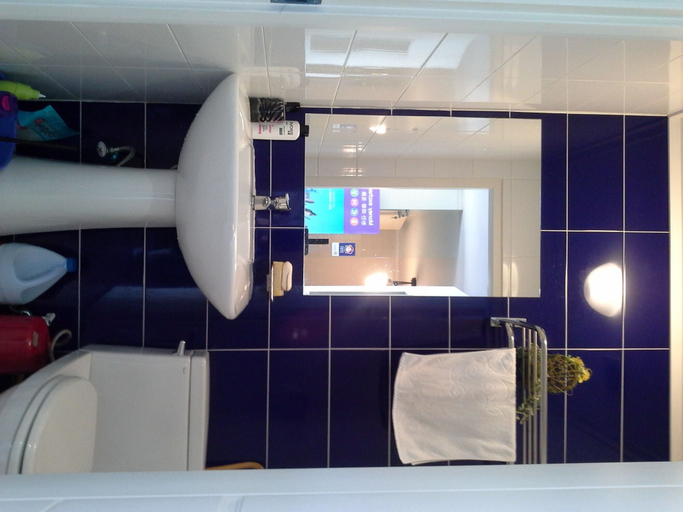 Bathroom 5, Mama Guest House, Jung