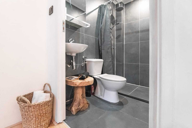 Bathroom 4, Amazing B&B, Amsterdam
