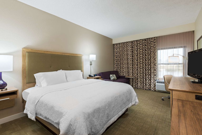 Bedroom 3, Hampton Inn Bonita Springs/Naples-North, Lee