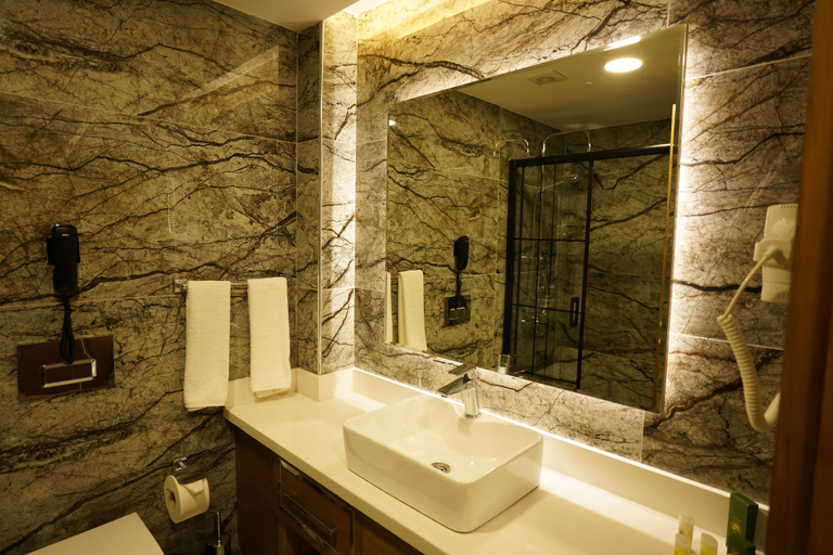 Bathroom 5, Bahçelievler Hotels, Çankaya