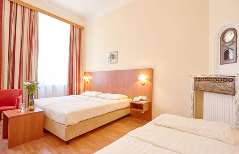 Bedroom 3, Hotel Mozart, Wien