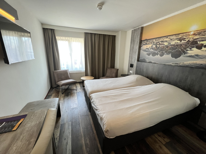 Bedroom 4, Hotel NAP BV, Terschelling