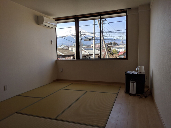 Others 3, Machi no Hotel, Fujiyoshida