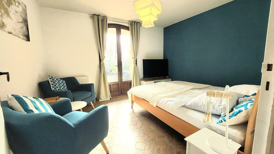 Bedroom 3, La Devinière, Drôme