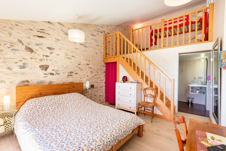 Bedroom 4, Maison d'hôtes La Chèvrerie, Vendée