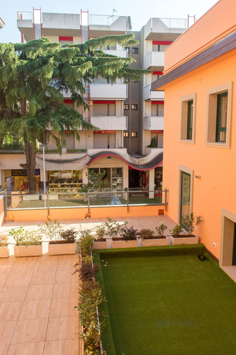 Exterior & Views 2, Metropol Ceccarini Suite - Luxury apartments, Rimini