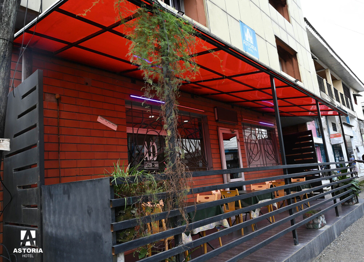 Exterior & Views 2, HOTEL ASTORIA, Wouri
