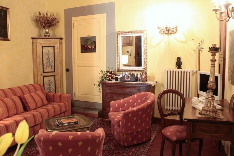 Others 3, Casa del Vescovo Authentic 1600's apt with Stunning Garden and Rooftop, Florence