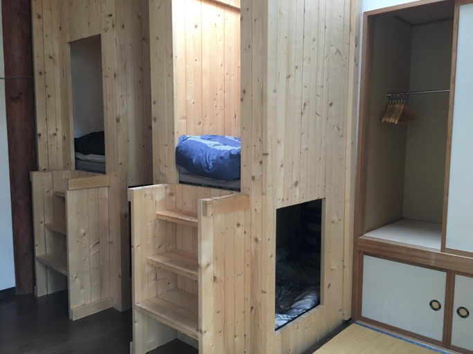 Bedroom 3, No Track - Hostel, Niseko