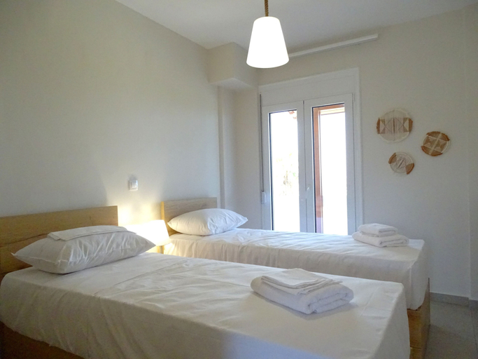Bedroom 3, Lyrids Apartments, Crete