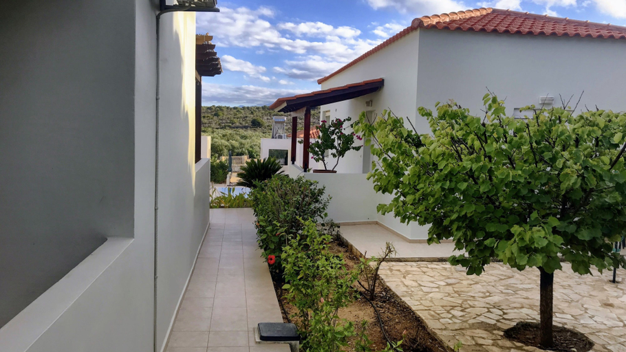 Exterior & Views 2, Grey House, Crete