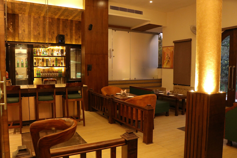 Food & Drinks, Kings retreat, Patiala