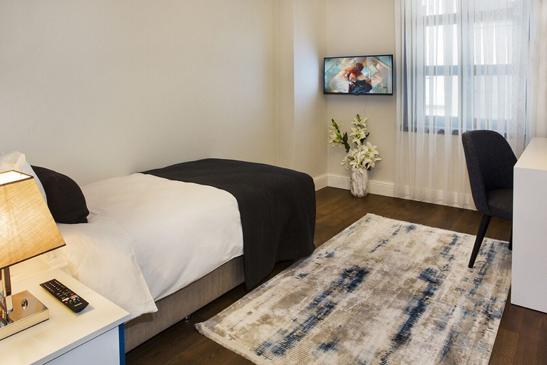 Bedroom 2, Garlon Residence, Beyoğlu