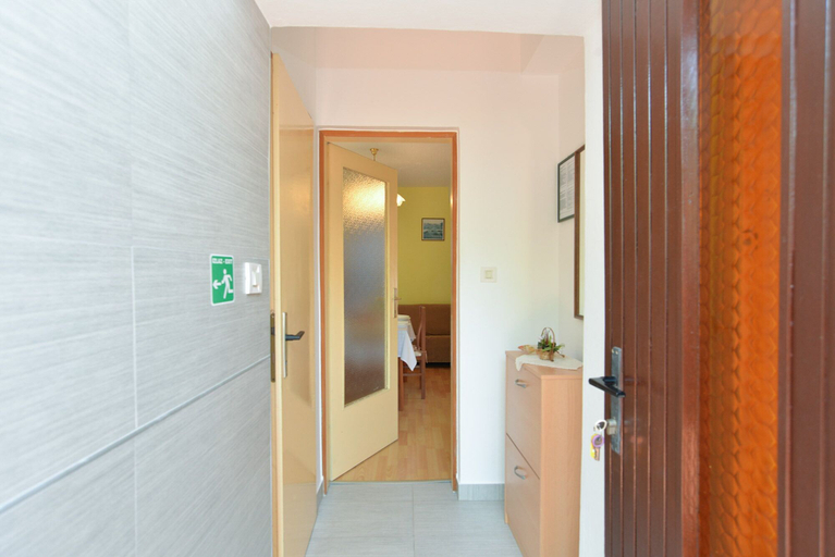 Others 5, Apartment 358, Poreč