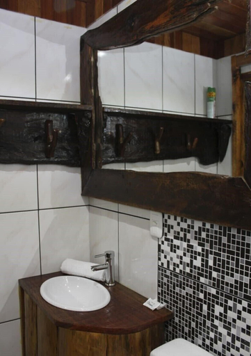 Bathroom 3, Altos da Serra, São José dos Ausentes