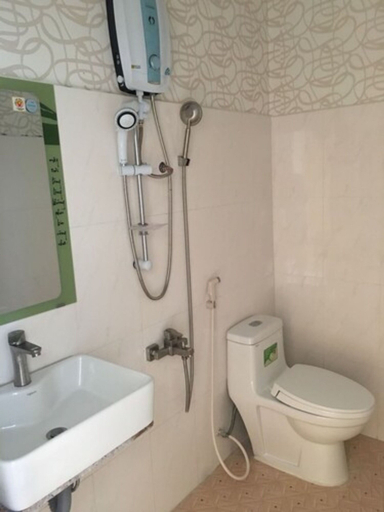 Bathroom, Xuan Anh Hotel, Côn Đảo
