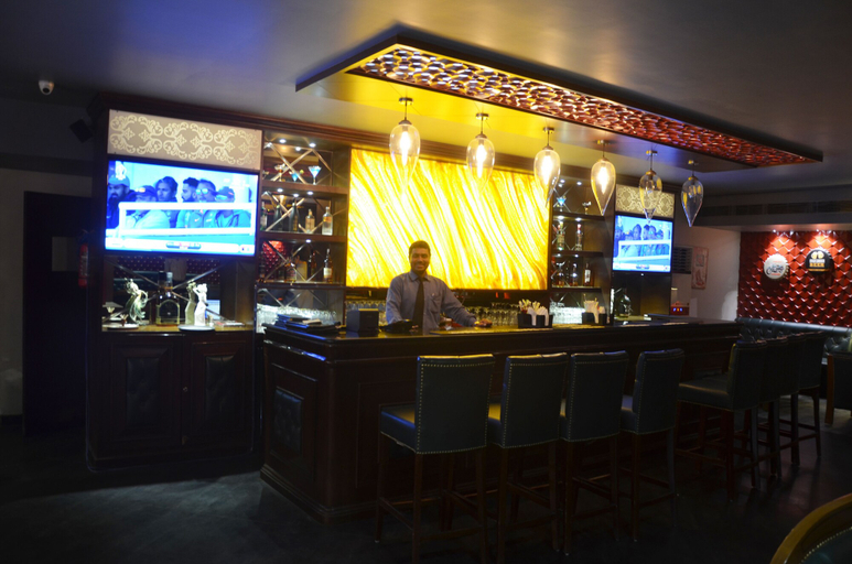 Food & Drinks 4, Hotel Milan Palace, Kaushambi