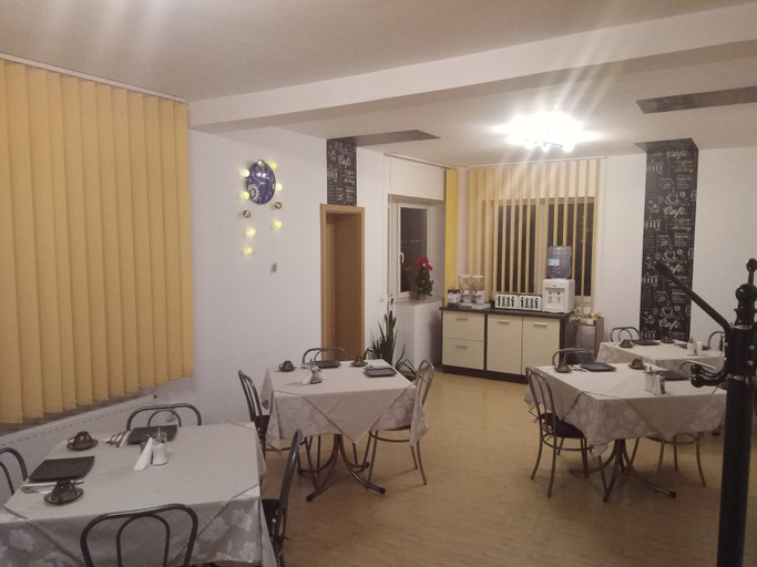 Food & Drinks 5, Riunione, Brasov