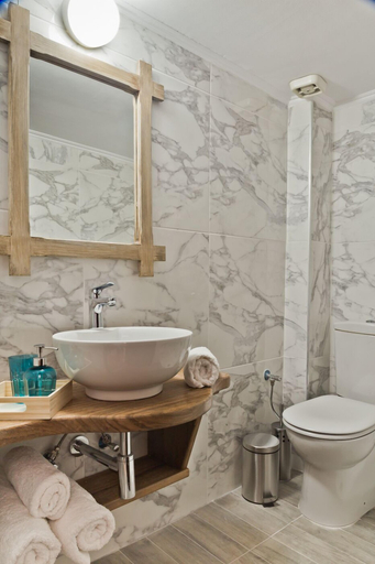 Bathroom 5, Philoxenia, South Aegean