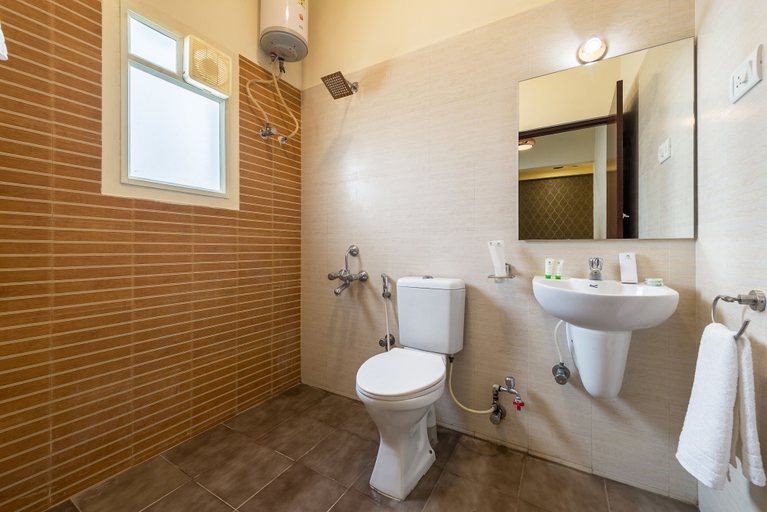 Bathroom 3, Treebo Nestlay Casa, Chennai