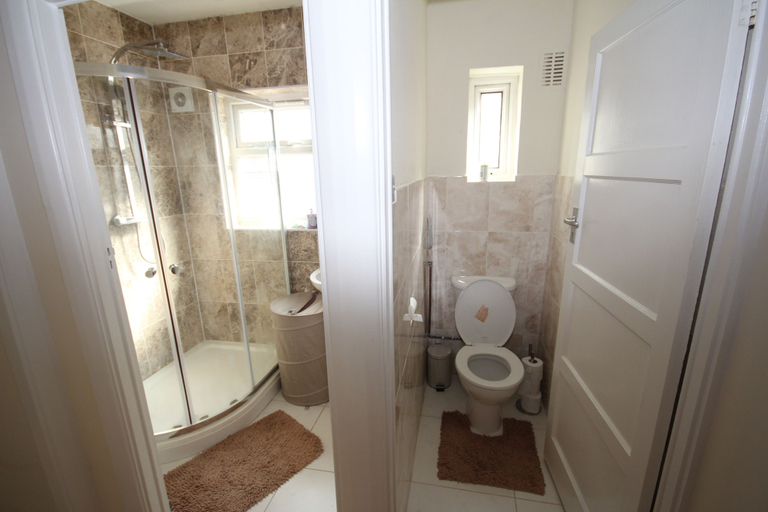 Bathroom, Deane House, London