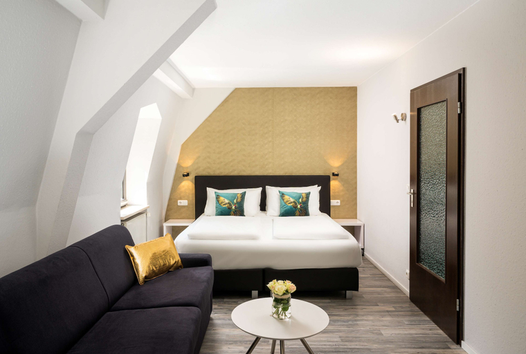 Bedroom 4, Arthotel ANA GOLD, Augsburg