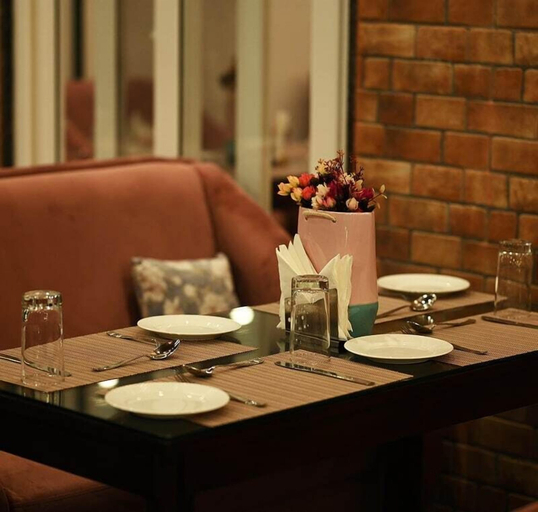 Food & Drinks 5, The Hotel Js Souvenir, Dehradun