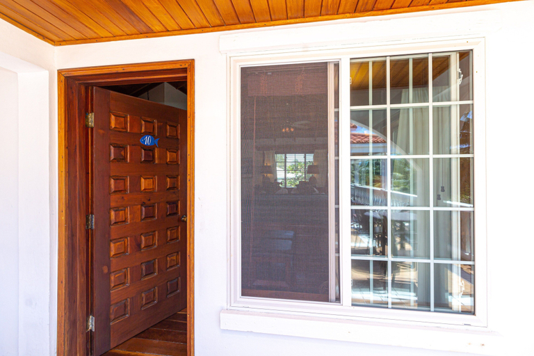 Exterior & Views 2, Blue Tang Inn