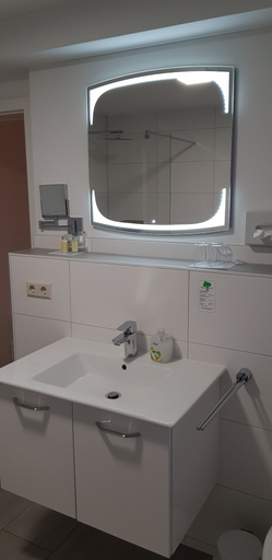 Bathroom 5, Hotel & Restaurant Lindengarten, Dahme-Spreewald