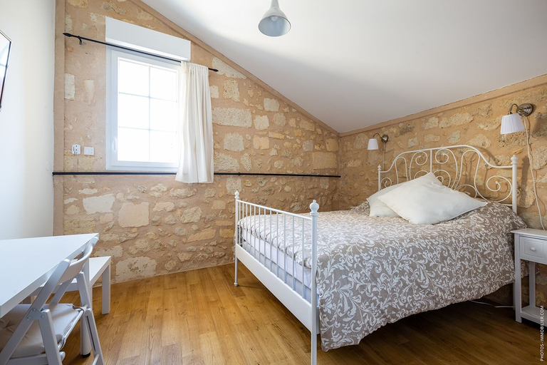 Bedroom 4, Domaine du chauvet, Gironde