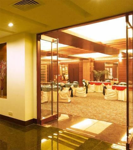 Others 5, The Hotel Hindusthan International, Pune