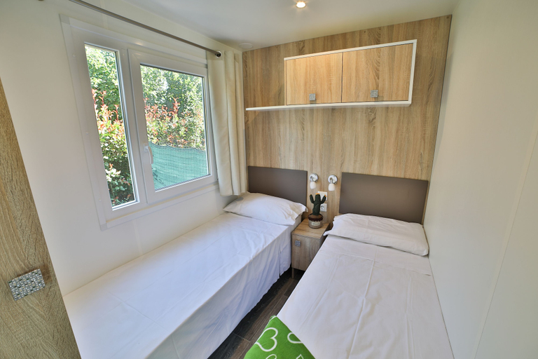 Bedroom 2, Cottage Beach Vico, Viterbo