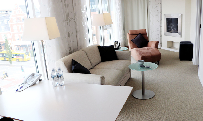 Others 5, Hotel Skivehus, Skive