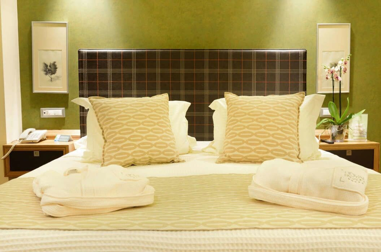 Bedroom 3, Royal Paradise Beach Resort & Spa, East Macedonia and Thrace