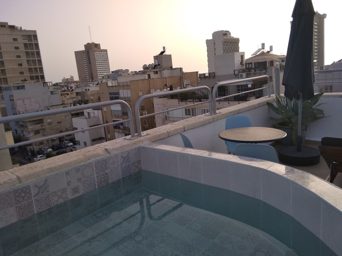 Others 3, TLV Suites Triplex Penthouse With pool