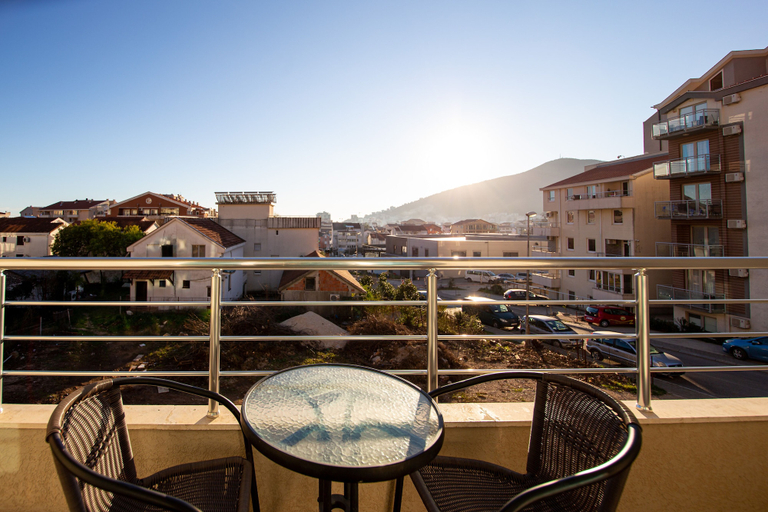 Others 4, Sofija Apartments
