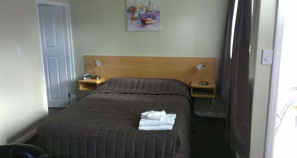 Bedroom 3, Trentham Motel, Upper Hutt
