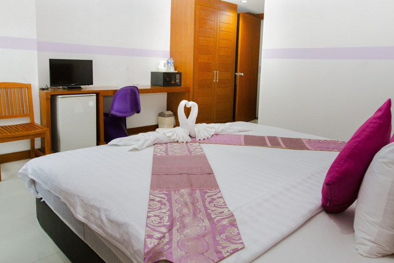 Bedroom 2, Diamond Crown Hotel Patong, Pulau Phuket