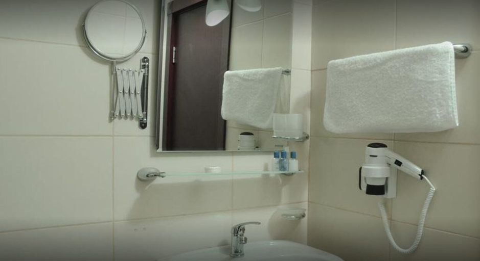 Bathroom, Akdeniz Hotel, Merkez