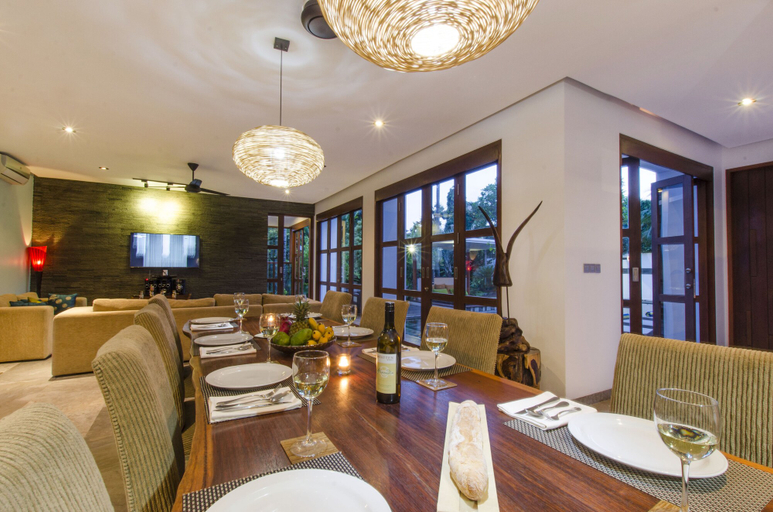 Food & Drinks 5, Wonderful 4BR Villa, Badung