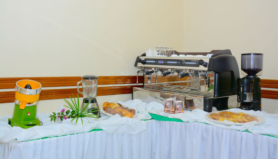 Food & Drinks 5, Five to Five Hotel, Gasabo
