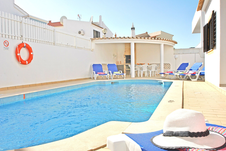 Sport & Beauty 4, Villa Ibiza, Albufeira