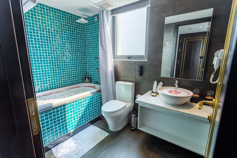 Bathroom 5, White Lotus Hue Hotel, Huế