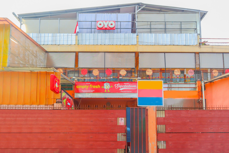 Exterior & Views 2, Hotel O Superbedroom, Depok