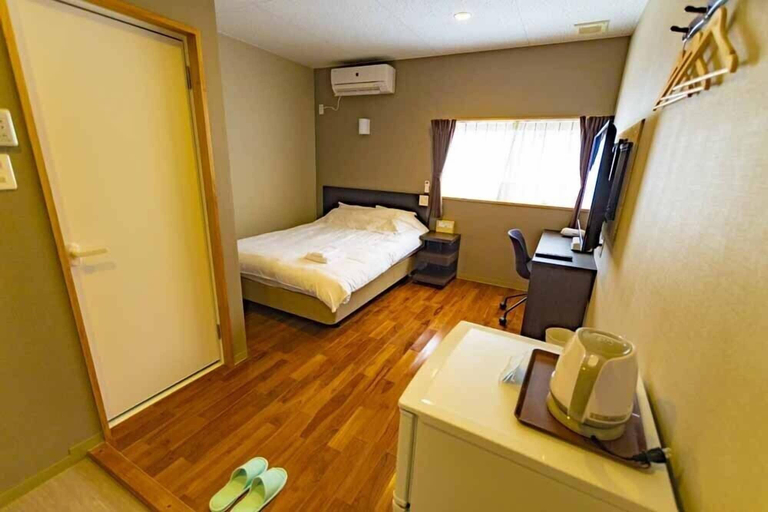Bedroom 2, Beach Resorts Hotel KALAKAUA, Onna
